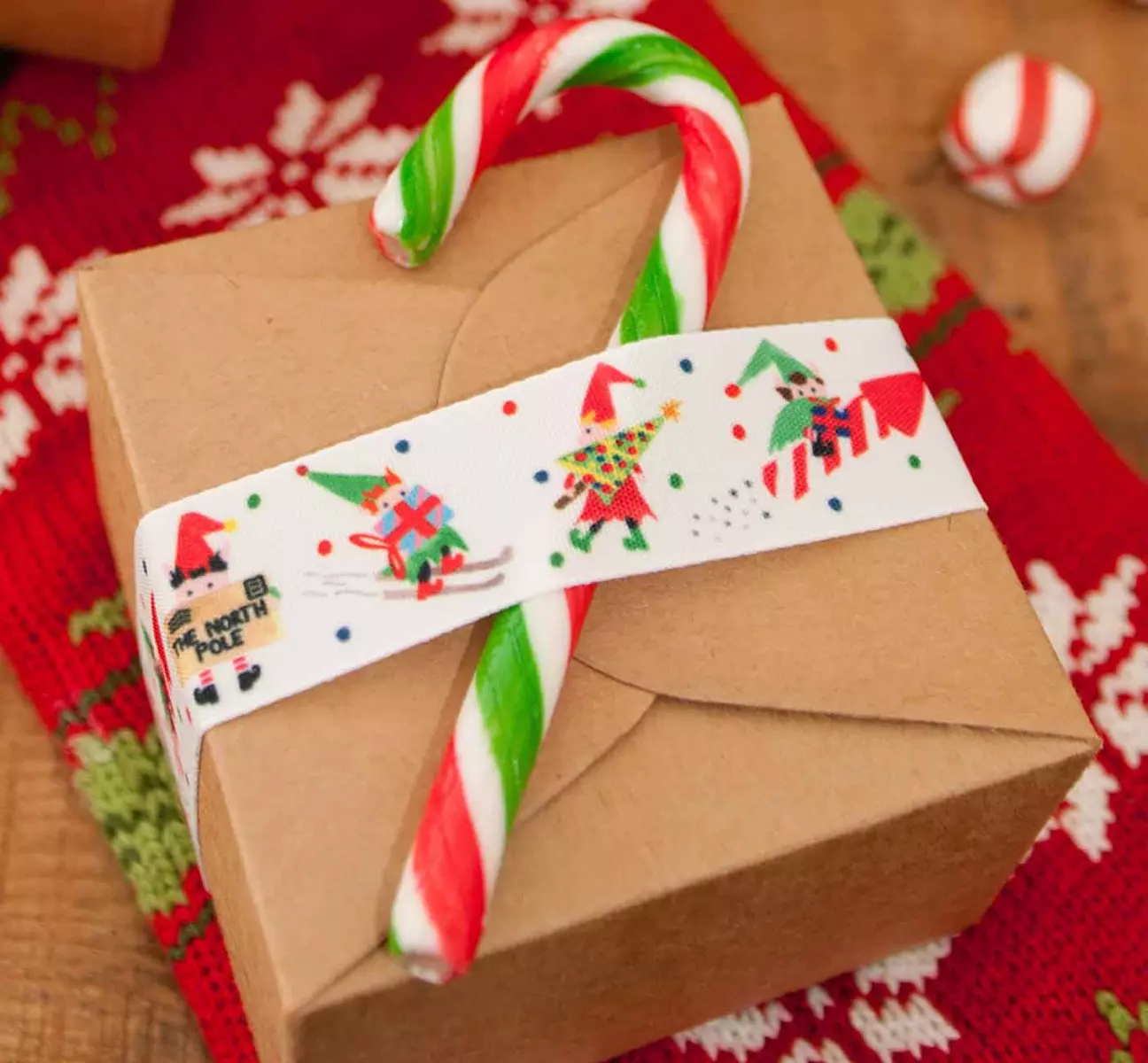 Santa's elves ribbon