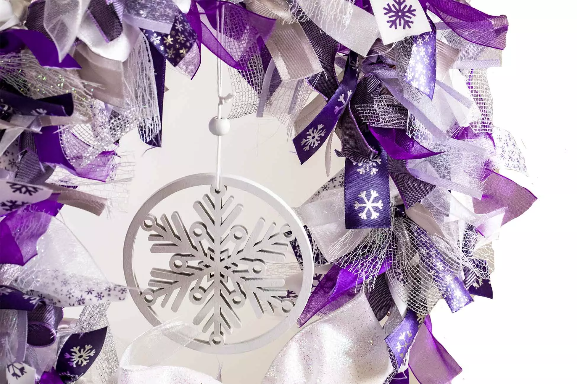 Snowflake Wreath Kit Closeup