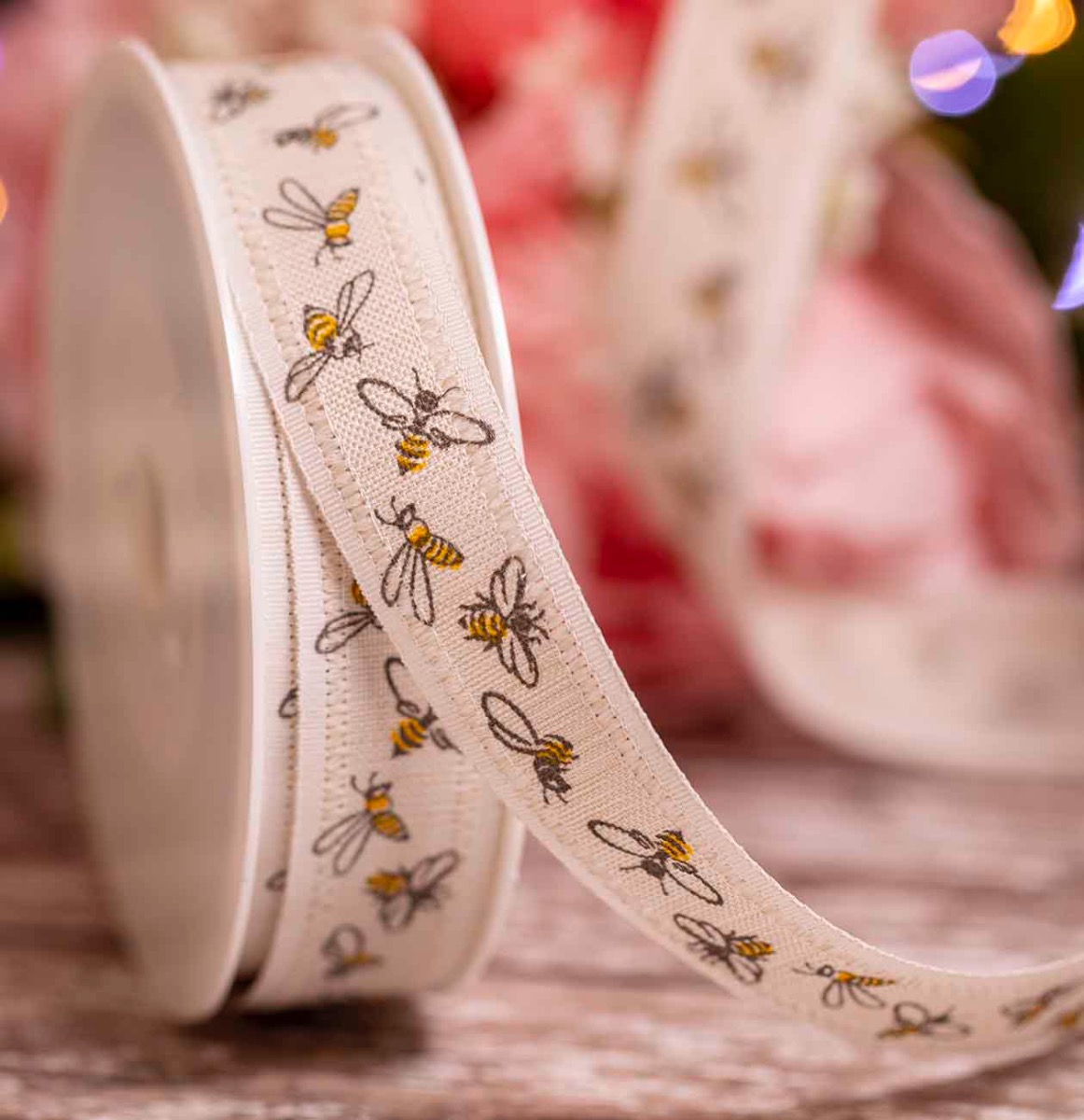 off_white_bee_print_ribbon_25mmn